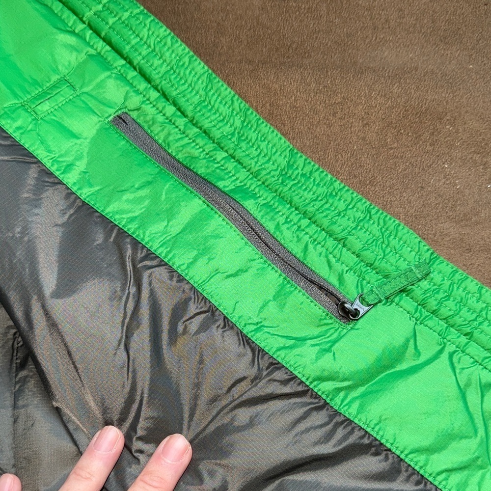 L.L. Bean Vibrant Green Quilted Vest - Picture 3 of 7